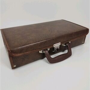 VTG Faux Brown Leather Cassette Tape‎ Portable Case Holds 24 in Great Condition